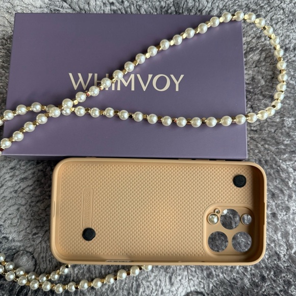 WHIMVOY Pearl Chained 16 Pro Max iPhone case w/detachable cross-body strap NIB - Picture 8 of 8